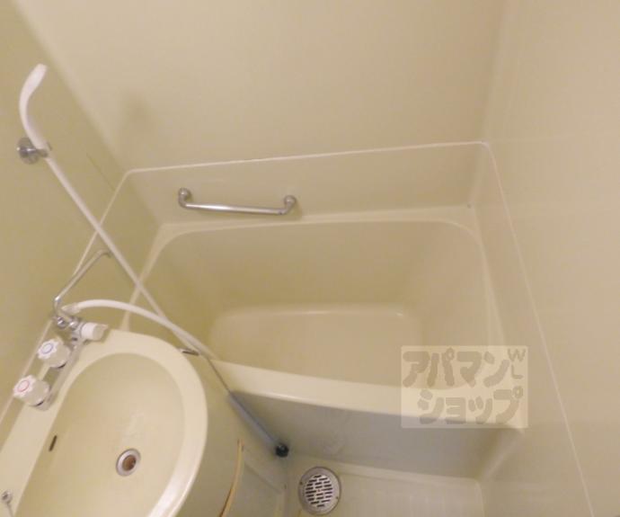 【ロイヤルコーポタカハラ】間取