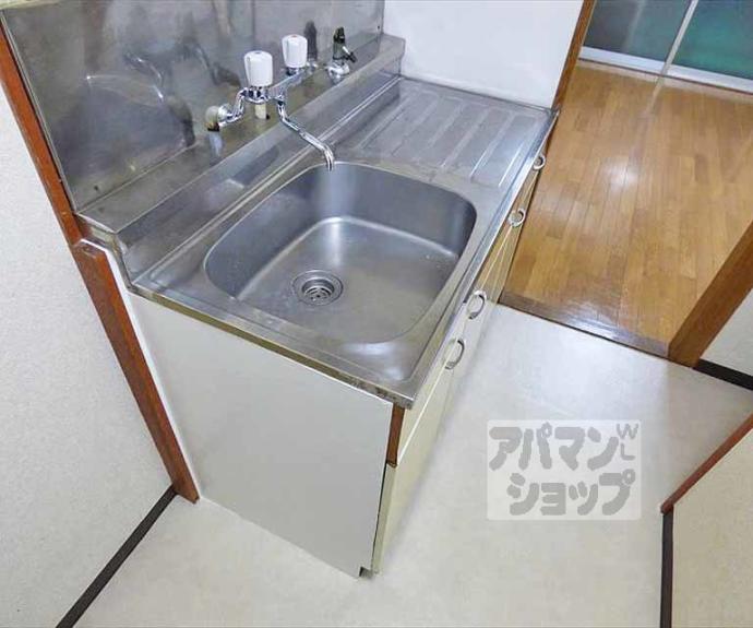 【ロイヤルコーポタカハラ】間取