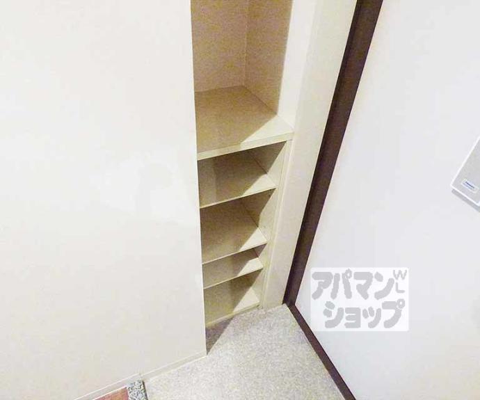 【ラ・メゾン・ド・フルール御蔭】間取