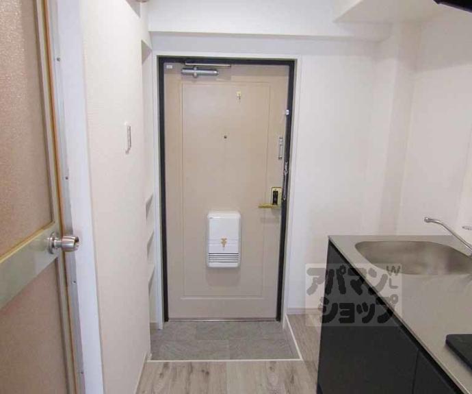 【ファミリエ北白川】間取