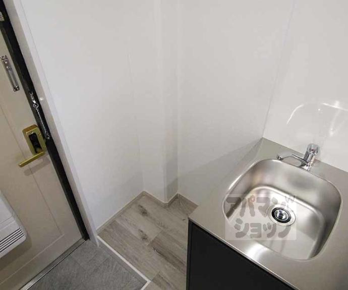 【ファミリエ北白川】間取