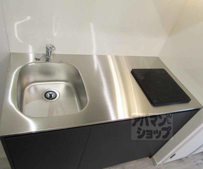 【ファミリエ北白川】間取