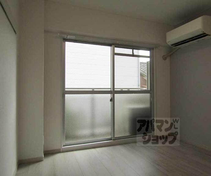 【ファミリエ北白川】間取