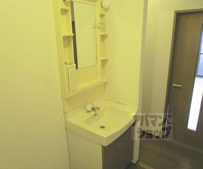 【ハイカムールイーストパディー】間取