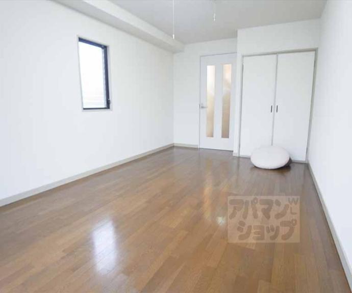 【ＨＴロイヤルハウス北白川】間取