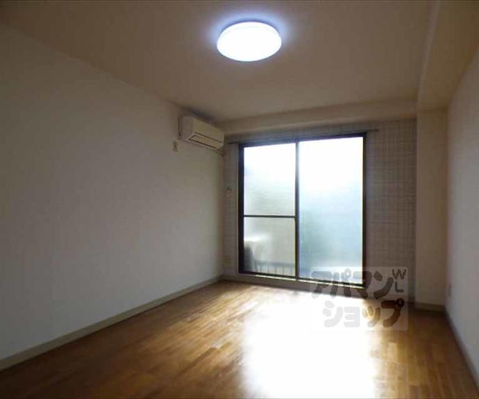 【HTロイヤルハウス北白川】間取