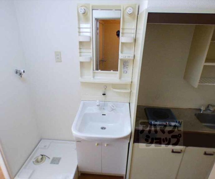 【HTロイヤルハウス北白川】間取