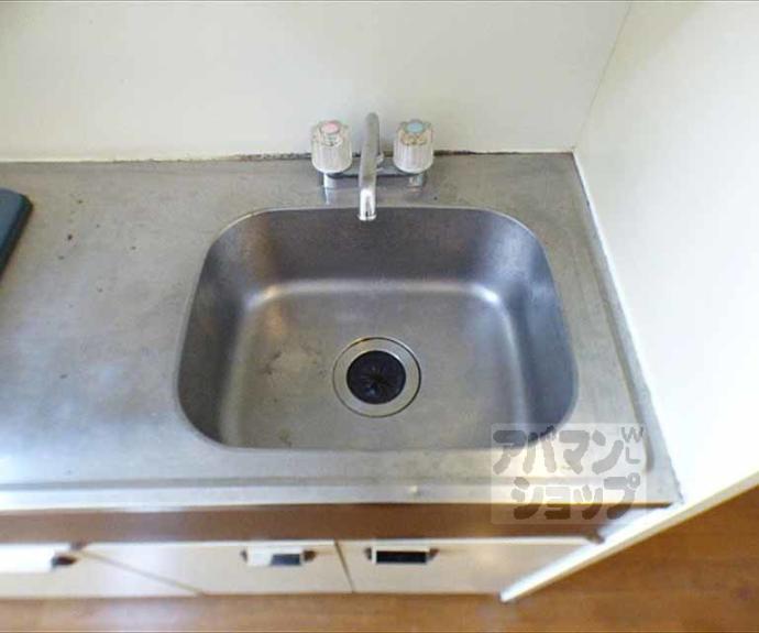 【HTロイヤルハウス北白川】間取