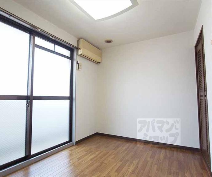 【セラヴィ岩倉】間取