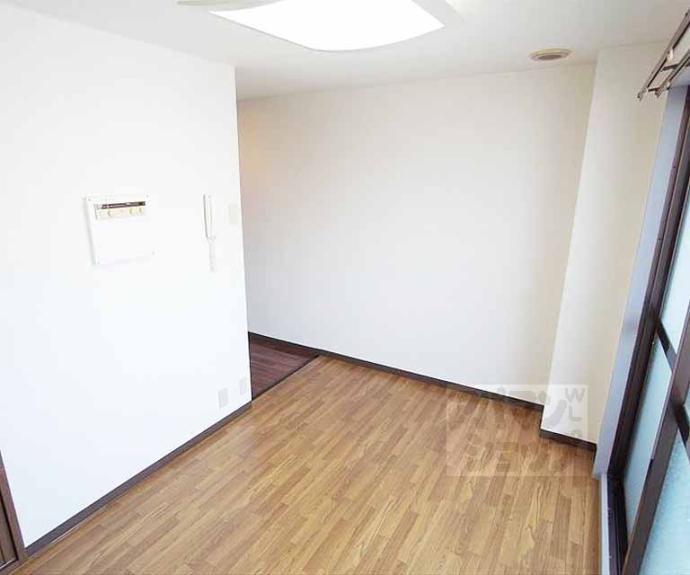 【セラヴィ岩倉】間取