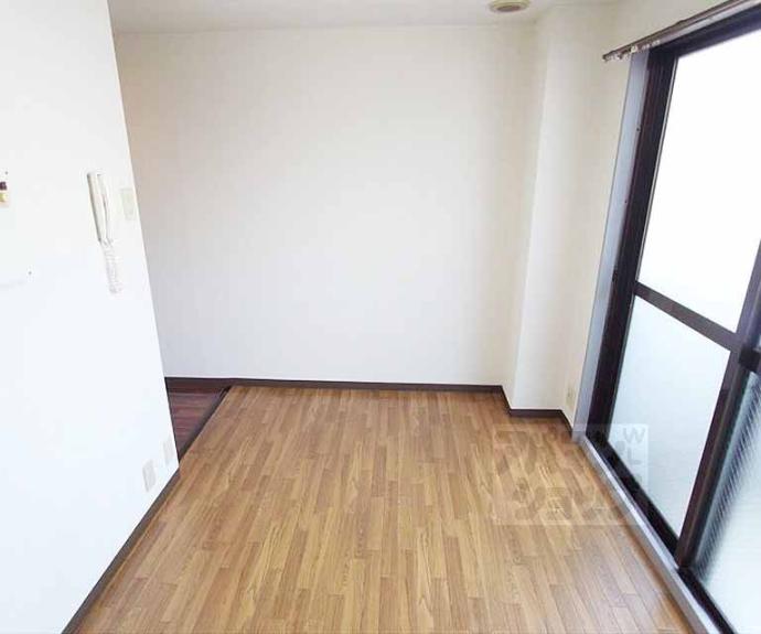 【セラヴィ岩倉】間取