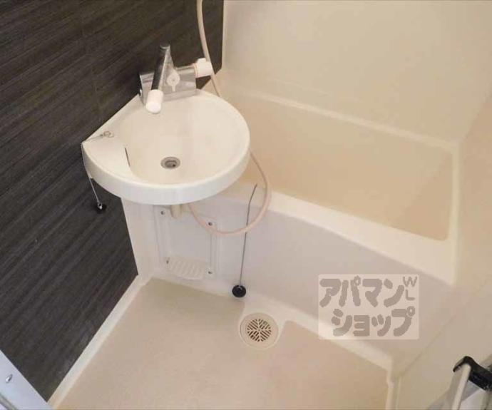 【カーサ栗栖】間取