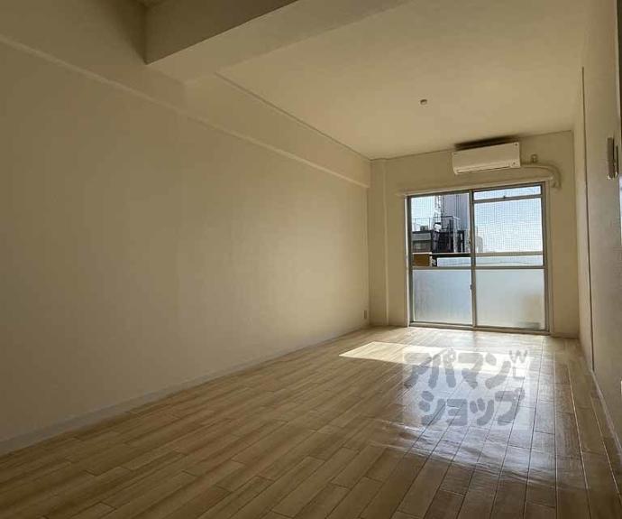 【イヌイ星の子ハイツ】