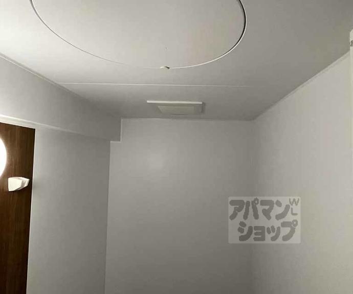 【イヌイ星の子ハイツ】