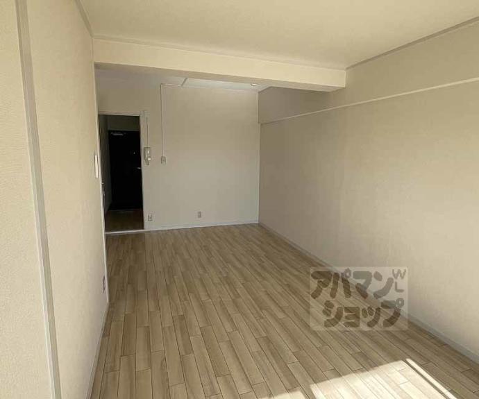 【イヌイ星の子ハイツ】