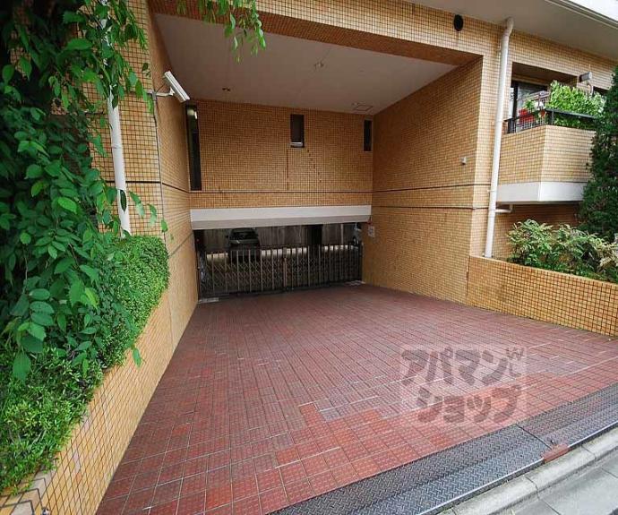 【イストワール御所東】間取