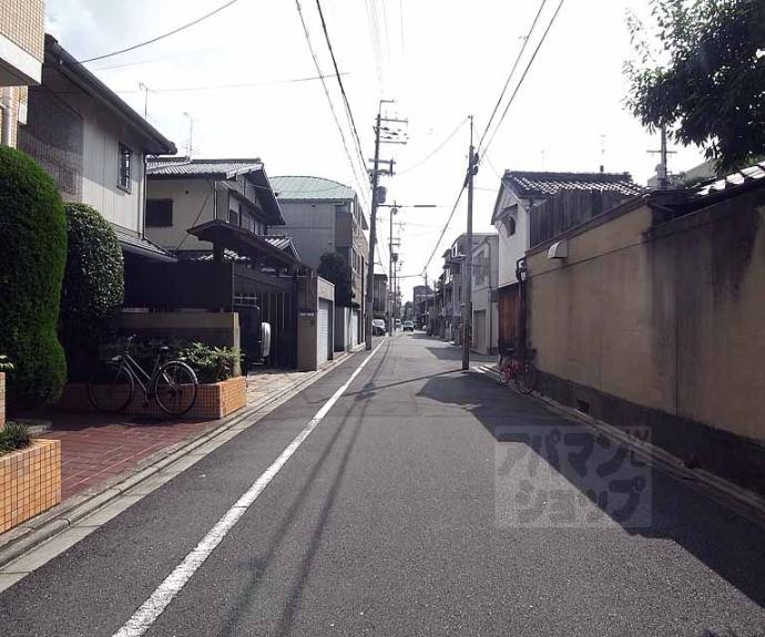 【イストワール御所東】間取