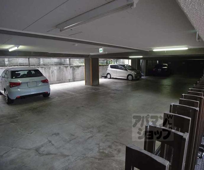 【イストワール御所東】間取