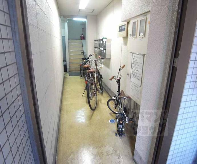 【ＳＡＫＩＺＯ甘露町ビル】間取