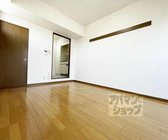 【エステムコート御所南】間取