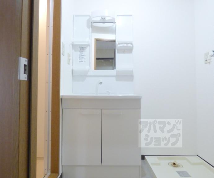 【コモド二軒茶屋】間取