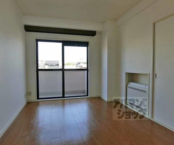 【ヴェルドール御所】間取