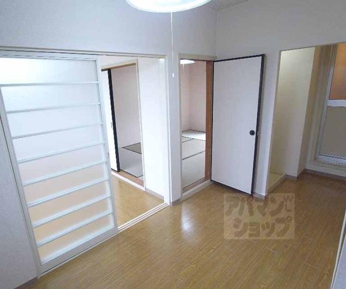 【四十八番館】間取