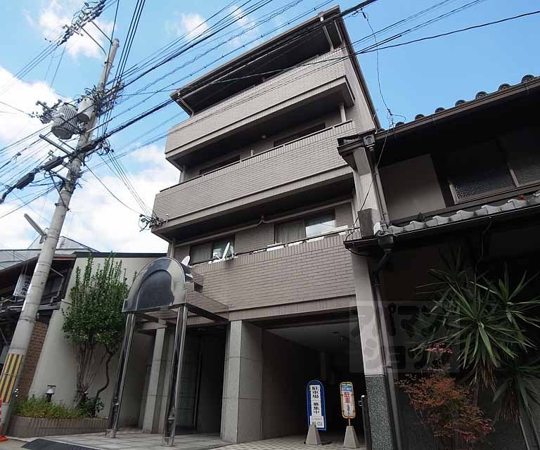 レジデンスレビー