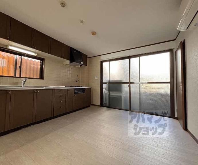 【レジデンスレビー】