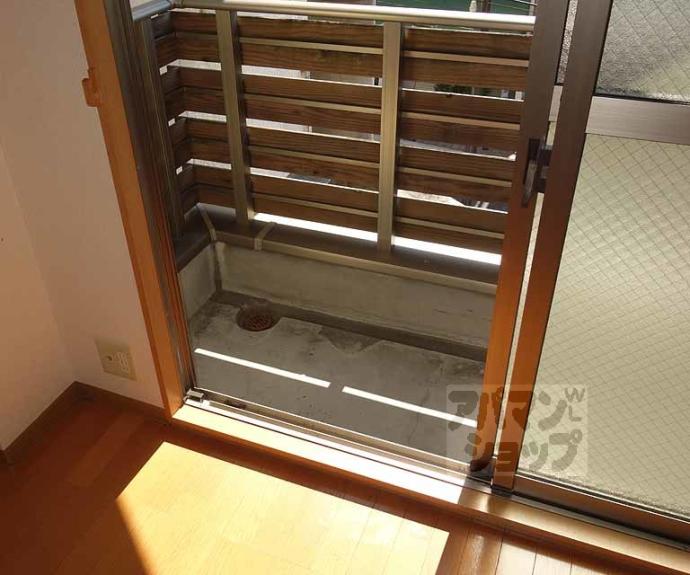 【ＥＡＲＴＨ　ＣＯＵＲＴ　清水】間取