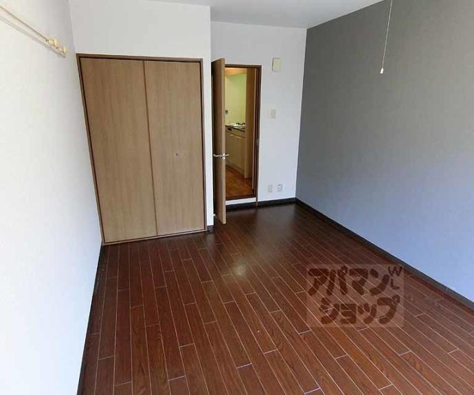 【フェイム西ノ京】間取