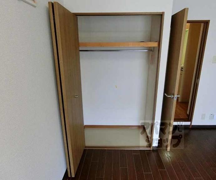 【フェイム西ノ京】間取