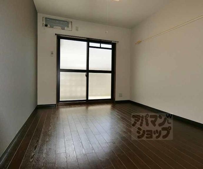 【フェイム西ノ京】間取