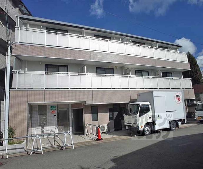 【Ｔ　ＨＯＵＳＥ】