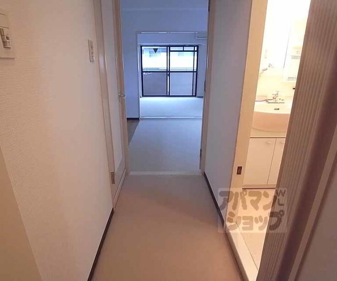 【ライオンズマンション四条西洞院】間取