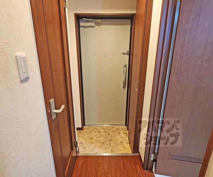 【エターナルコート三条】間取