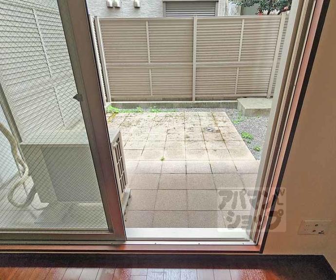 【エターナルコート三条】間取