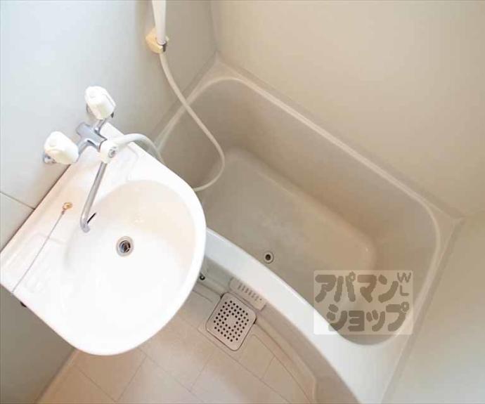 【カーサ八星】間取