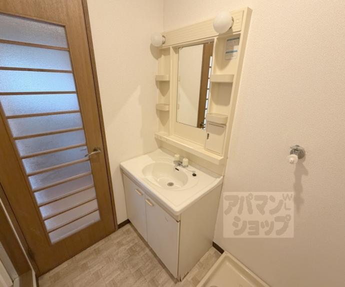 【Ｃａｓａ　Ｃｒｅｍａ】間取