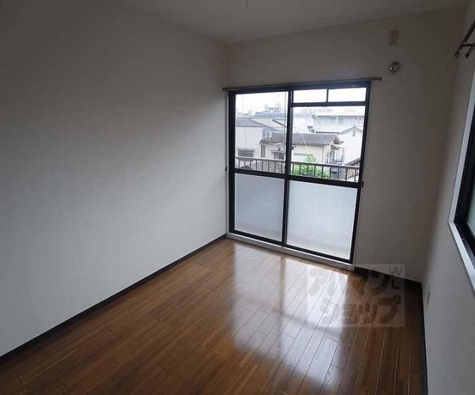 【Ｃａｓａ　Ｃｒｅｍａ】間取