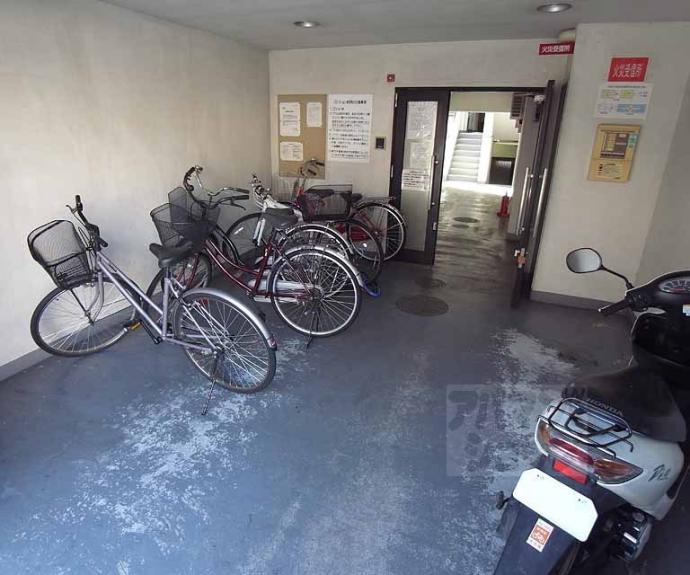 【カーサデ伏見】間取