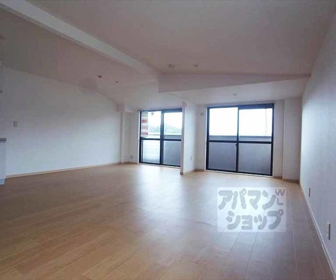 【ウィンド岩倉】間取