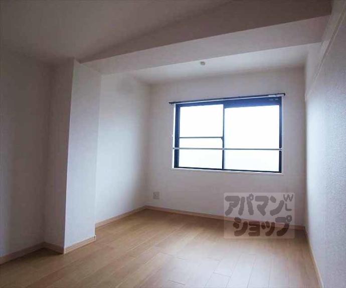 【ウィンド岩倉】間取