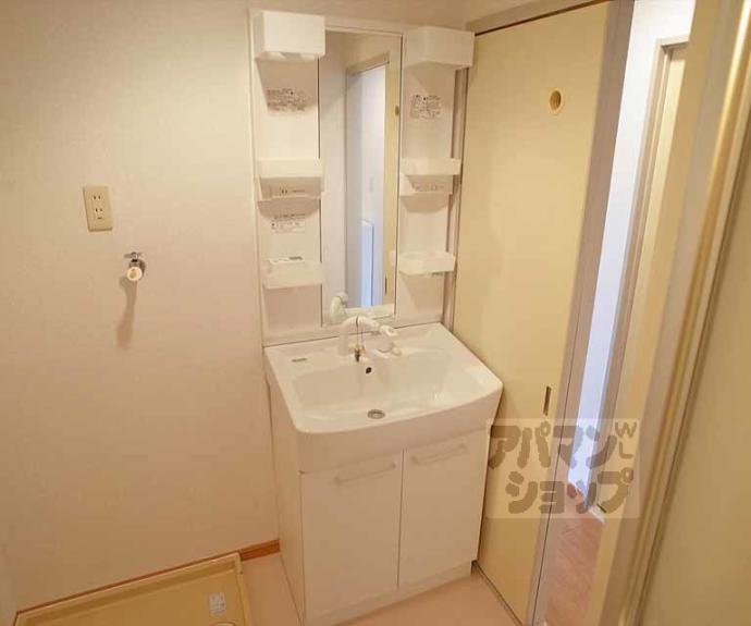 【ウィンド岩倉】間取