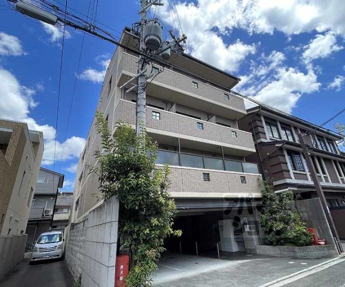 【ラフィーネ御所西】間取