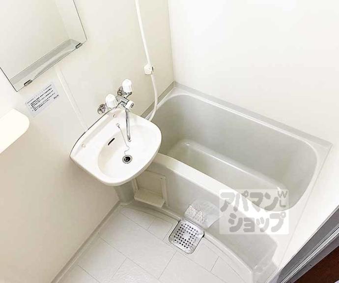 【ラフィーネ御所西】間取