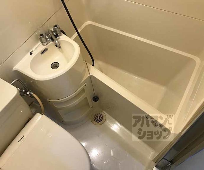 【エフワンビル】間取