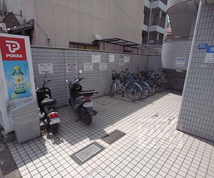 【デトム・ワン城南宮道】間取