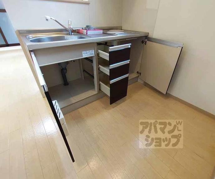 【ネオガーランド御所南】間取