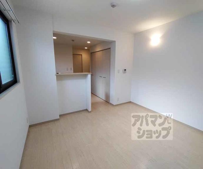 【ネオガーランド御所南】間取